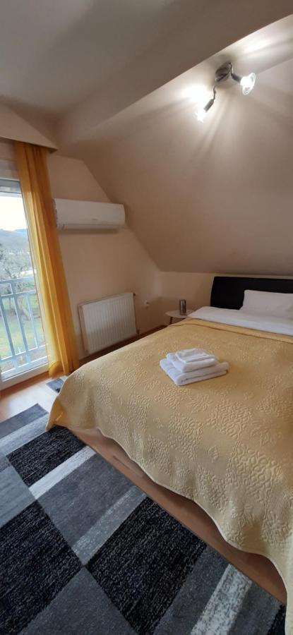Napko Apartman Sopron Exteriör bild