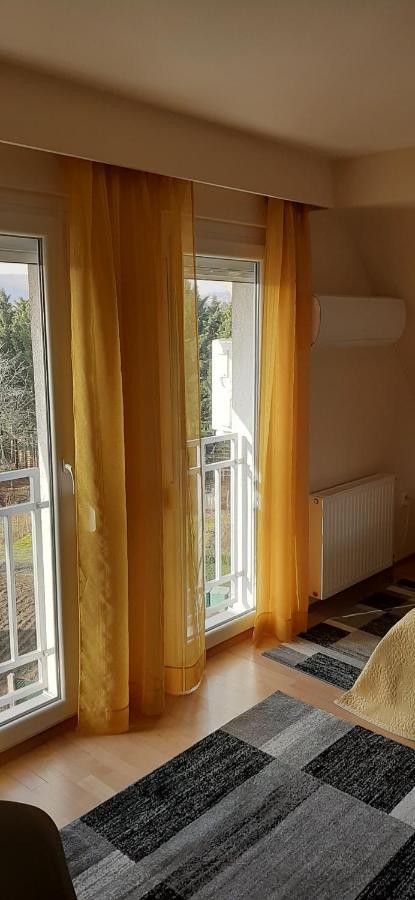 Napko Apartman Sopron Exteriör bild